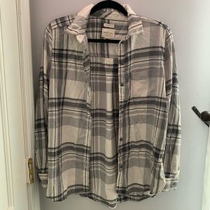 American Eagle Size S soft boyfriend flannel